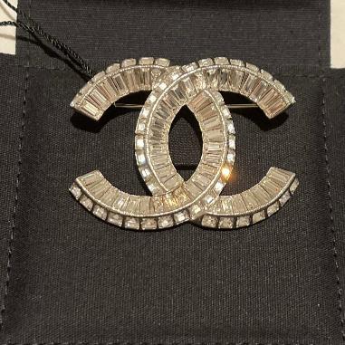 Chanel CC Logo Crystal Brooch NWT