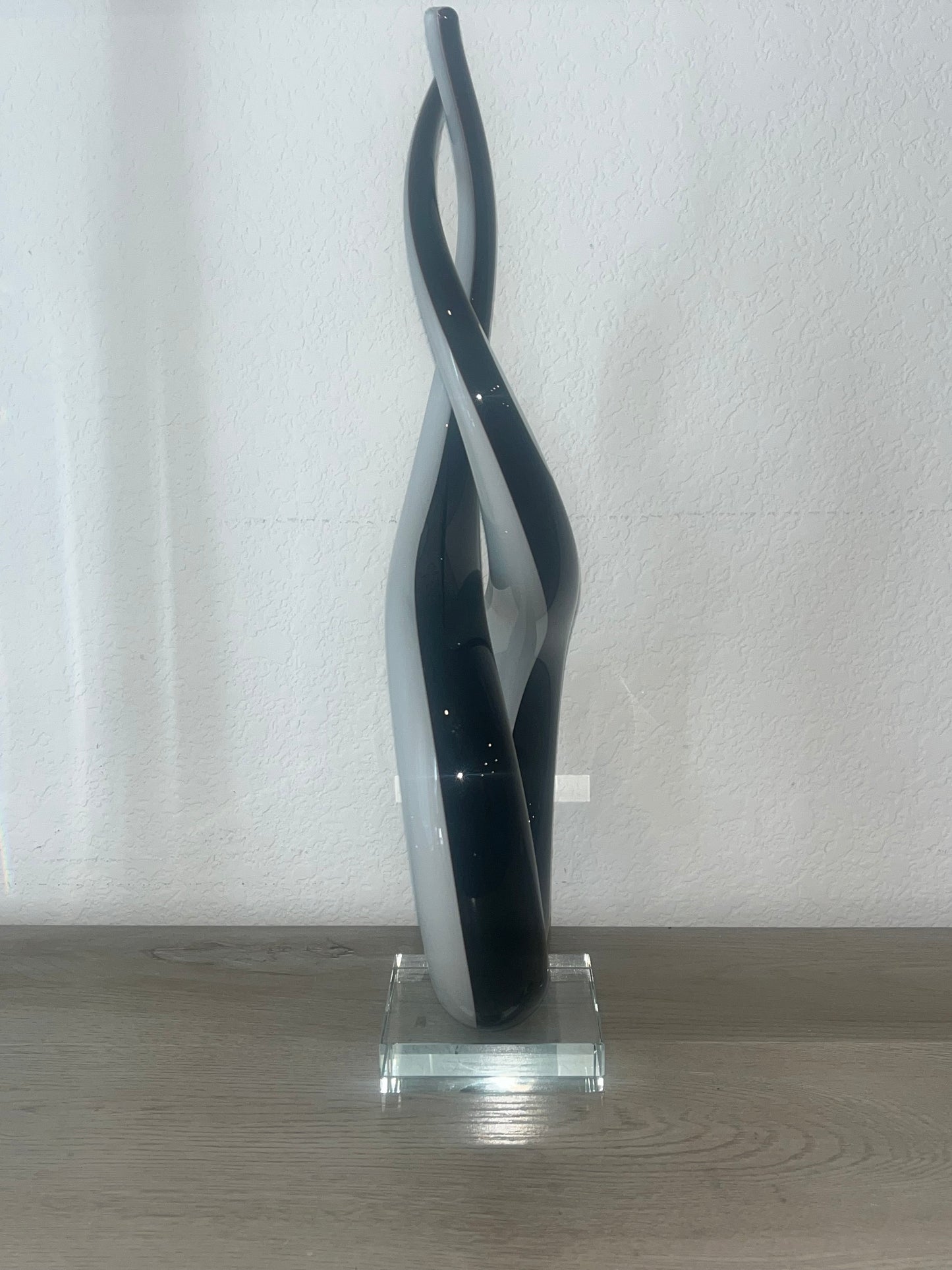 Murano Glass Art Sculpture Love Knot
