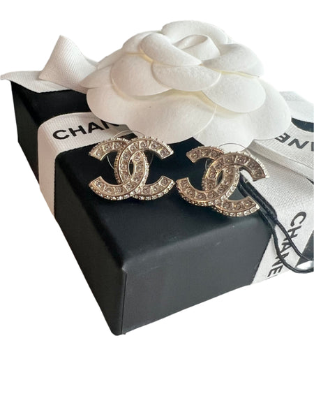 ✨極美品✨CHANEL耳环 CC logo CHANEL CC Logos Turnlock Rhinestone Stud Earrings Silver